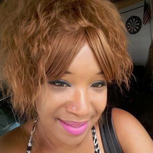 Meet your Posher, Marisa